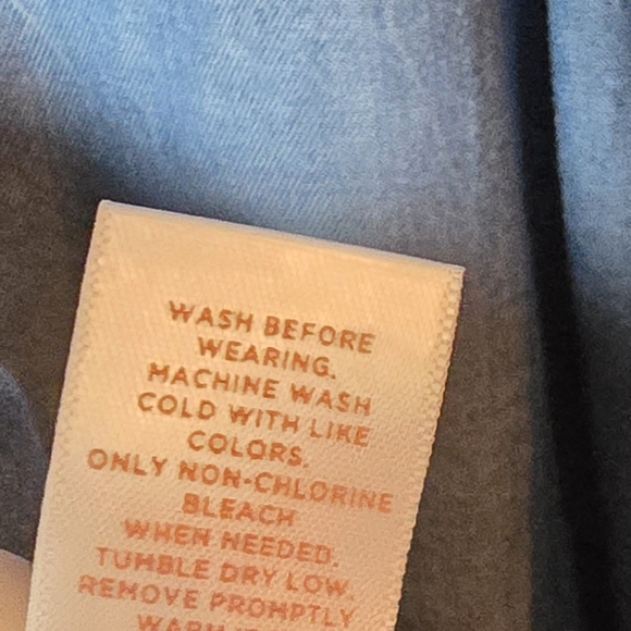 LC Lauren Conrad Denim Color Floral Accent Blouse Size XXL - Picture 2 of 6